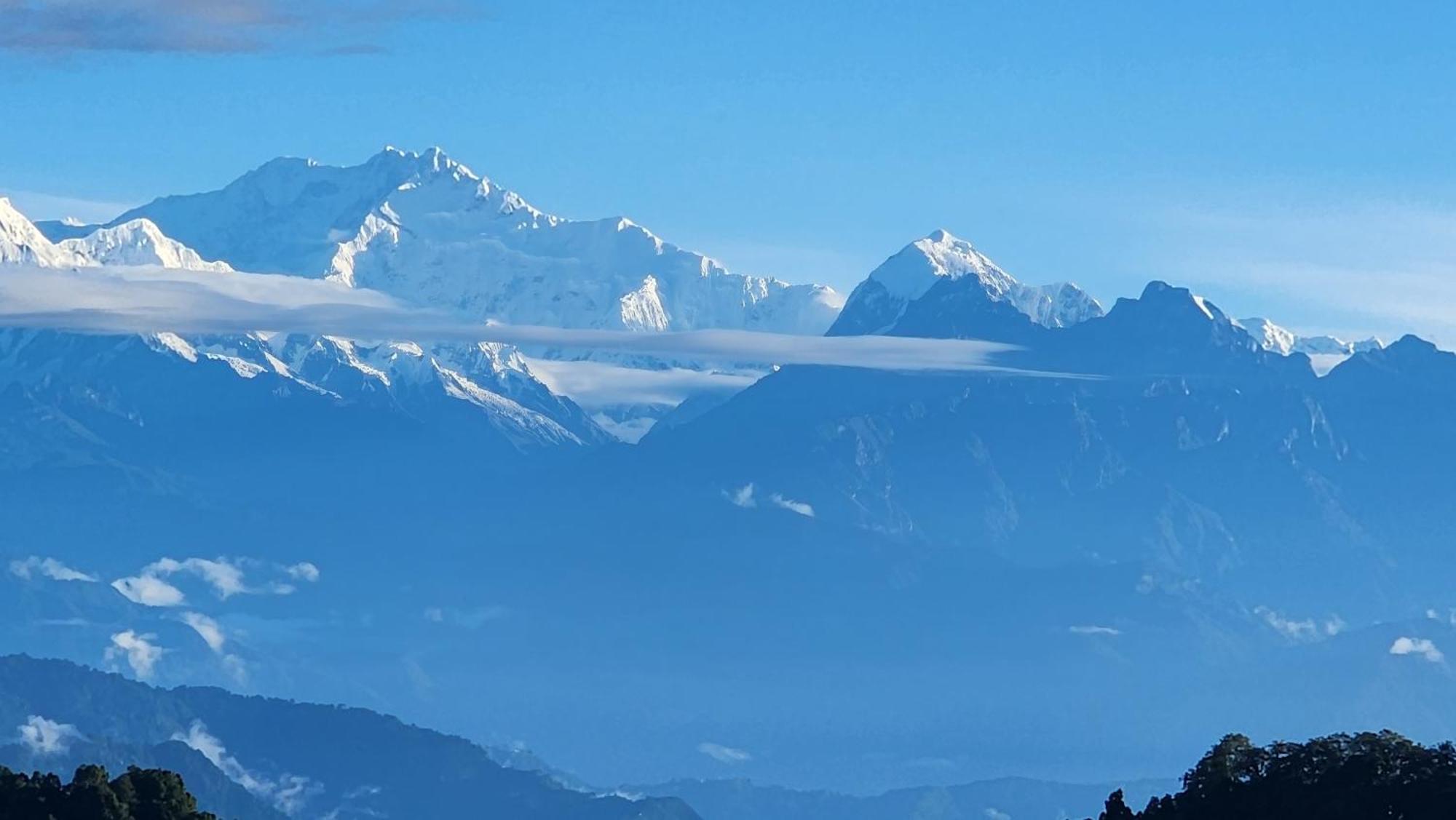 Veronica Alpina Mountain View Home Darjeeling  Ngoại thất bức ảnh