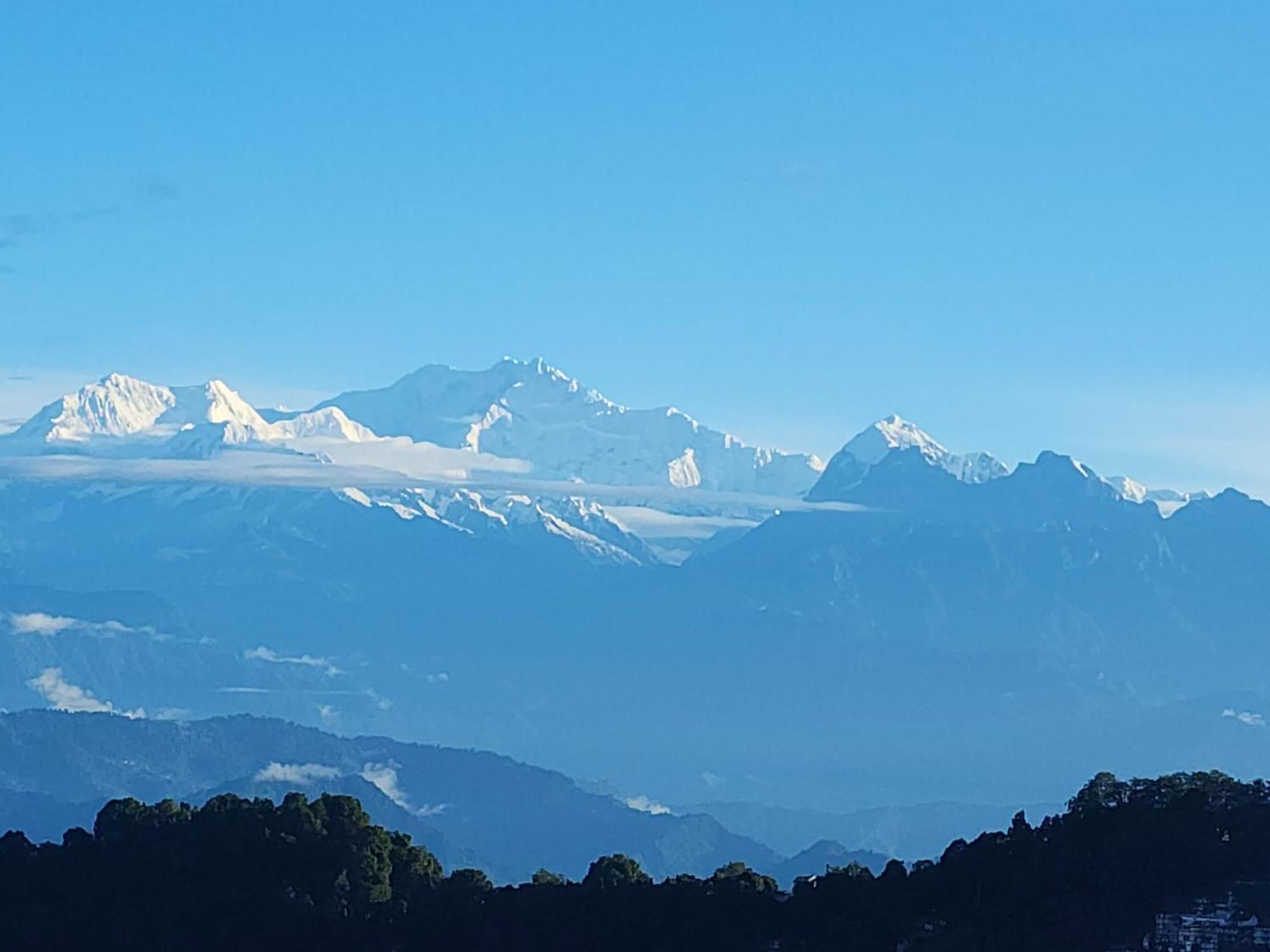 Veronica Alpina Mountain View Home Darjeeling  Ngoại thất bức ảnh